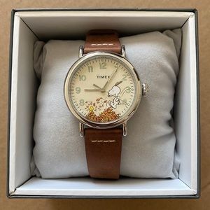 NWT men's timex snoopy autumn standard quartz watch